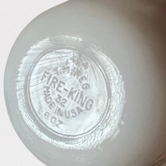 MCM Vintage Fire King Milk Glass Anchor Hocking Loaf & Custard Dish -  CIRCA 60s - Picture 13 of 16